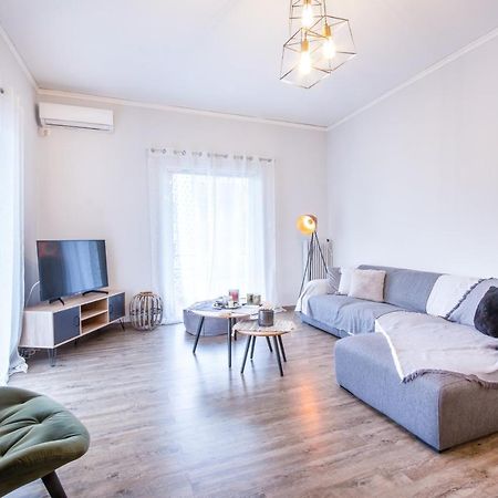 Apartment With Parking Near Medical Center Atina Dış mekan fotoğraf